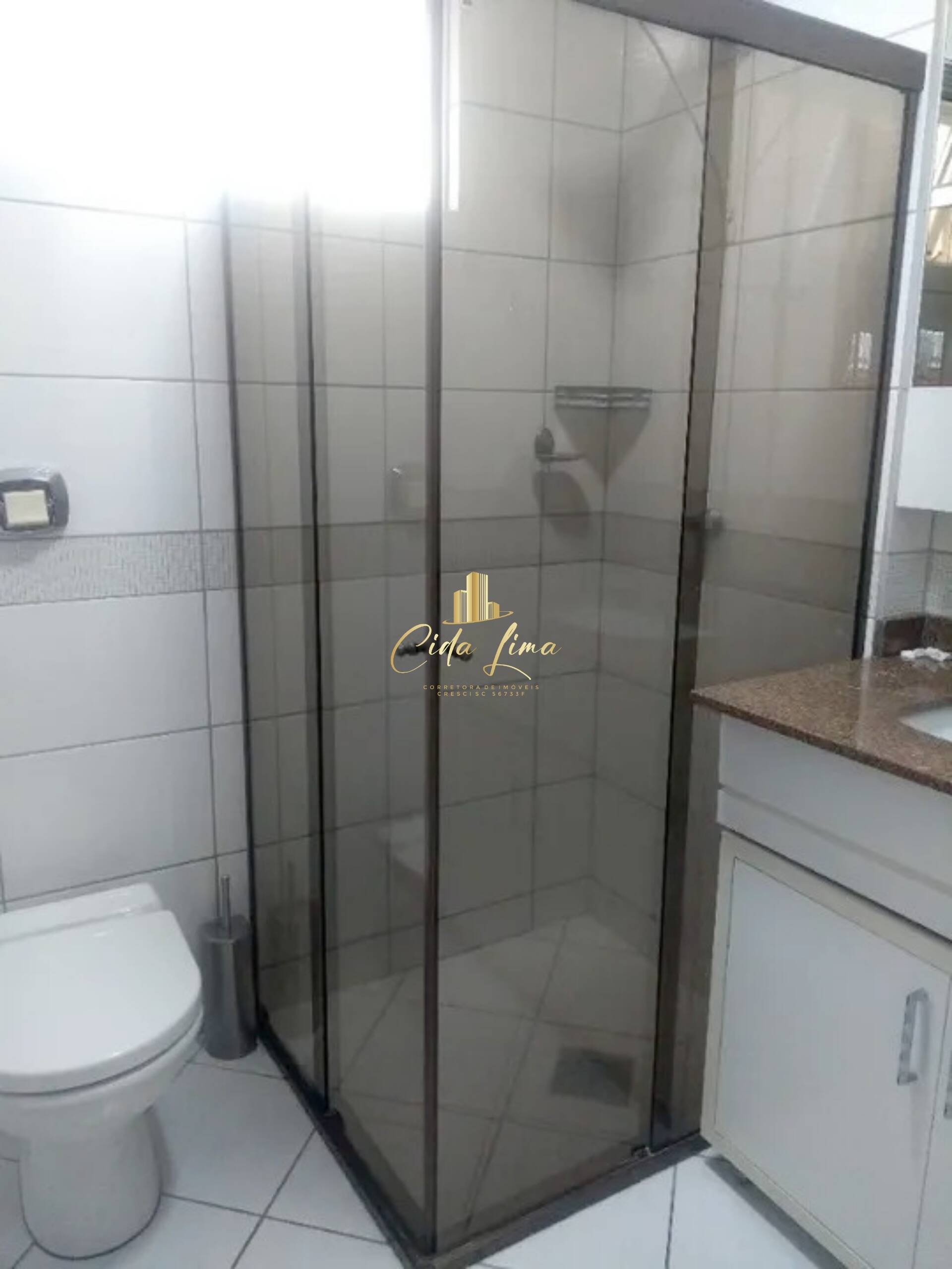 Apartamento à venda com 3 quartos, 214m² - Foto 9