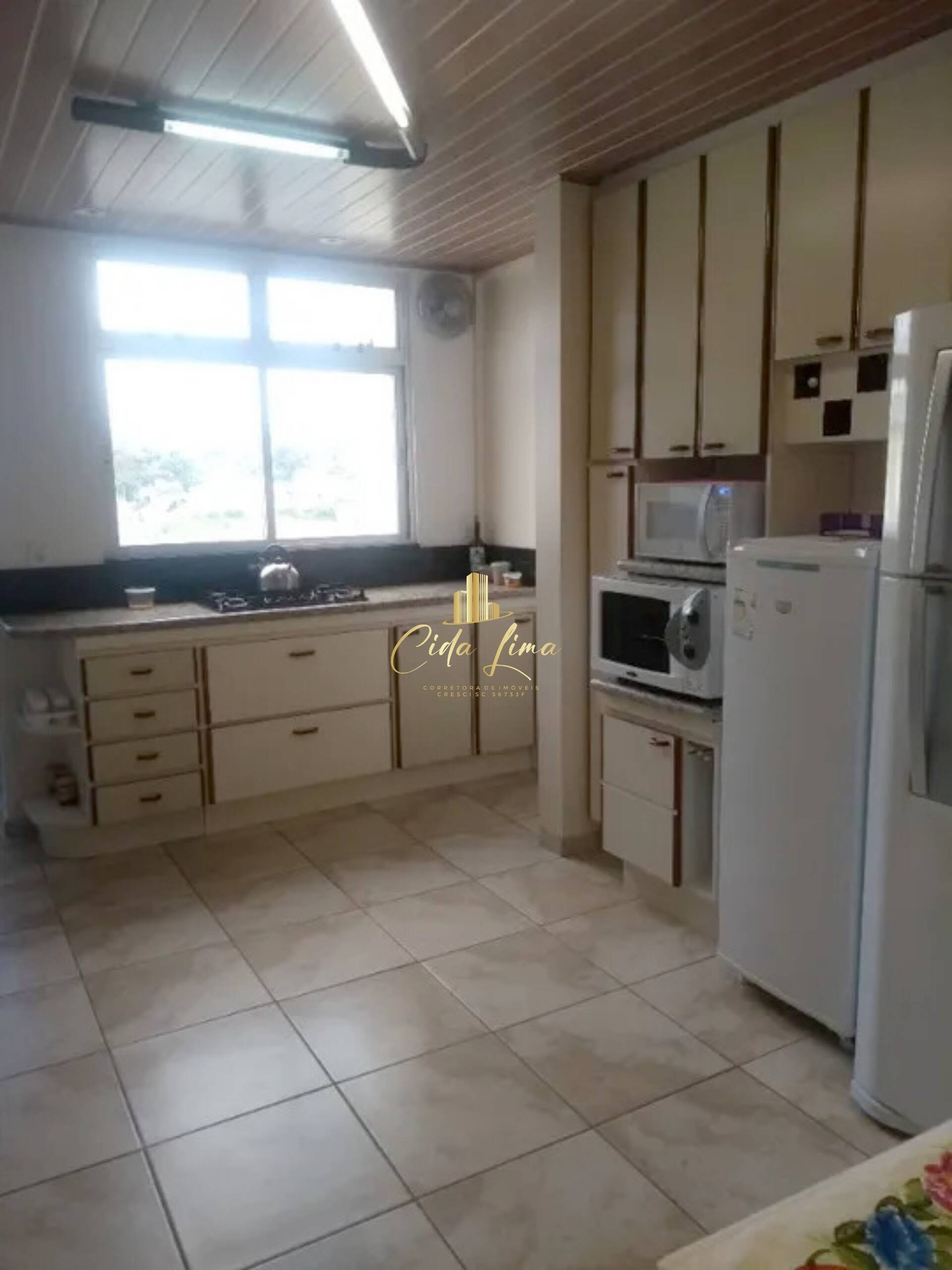 Apartamento à venda com 3 quartos, 214m² - Foto 12