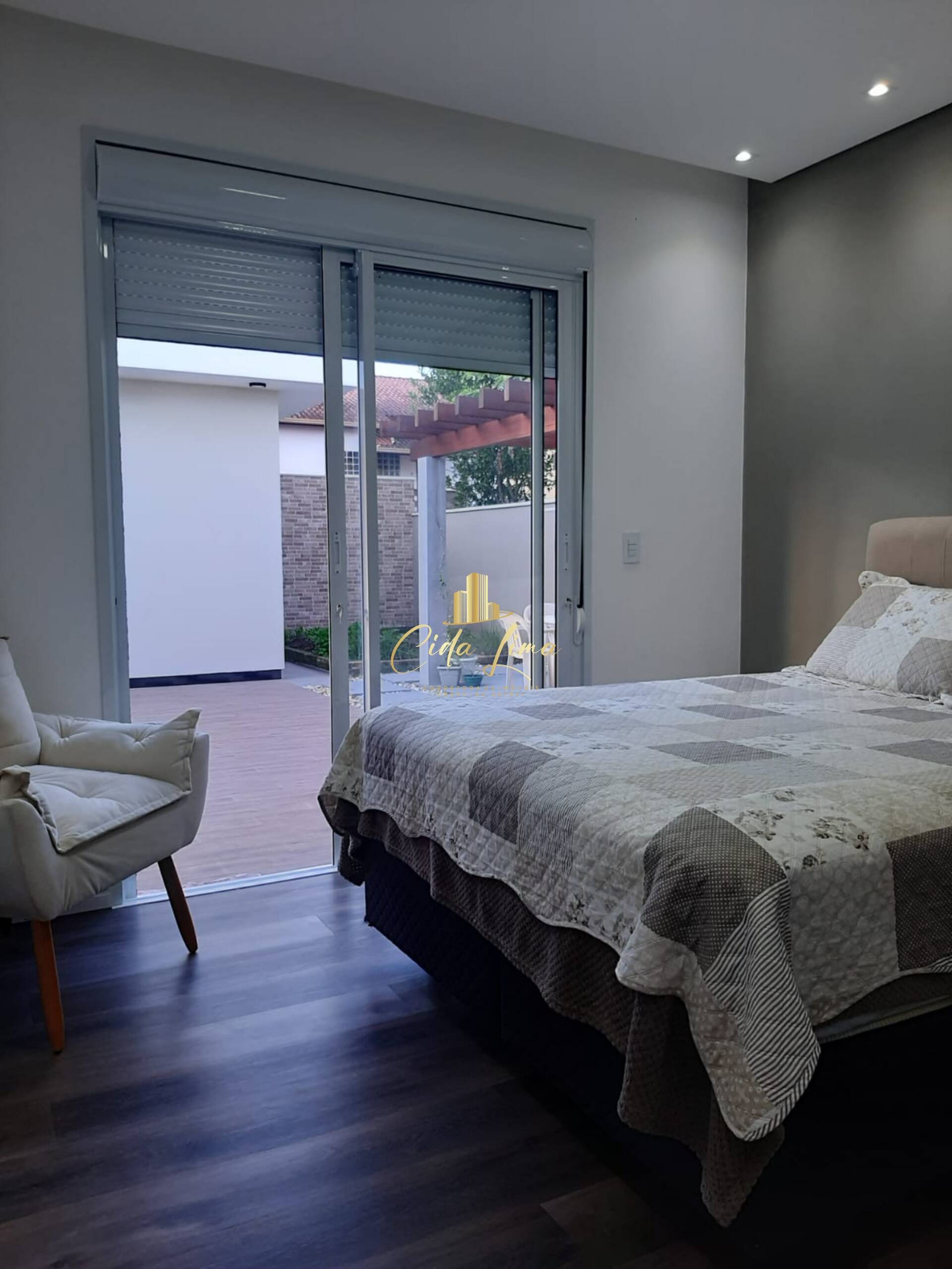 Casa à venda com 3 quartos, 360m² - Foto 18